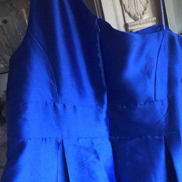 🆕 Sangria Woman Gown 👗 - Picture 6 of 6